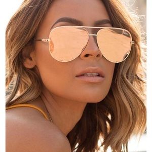 Quay High key in gold/gold.